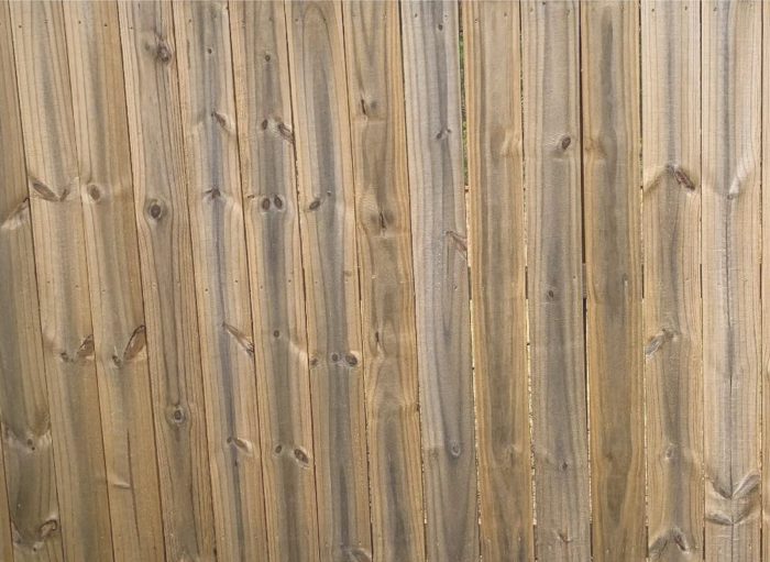 Fence Staining in Richmond Hill, GA | Fence Repair in Richmond Hill, GA